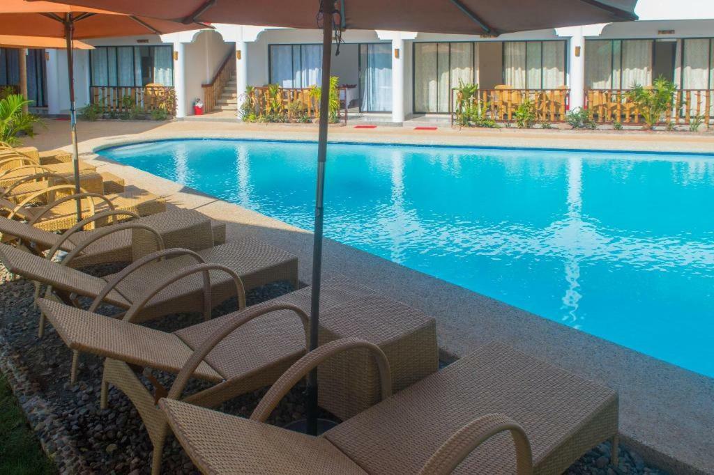 Alona Vida Beach Hill Resort Панглао Экстерьер фото